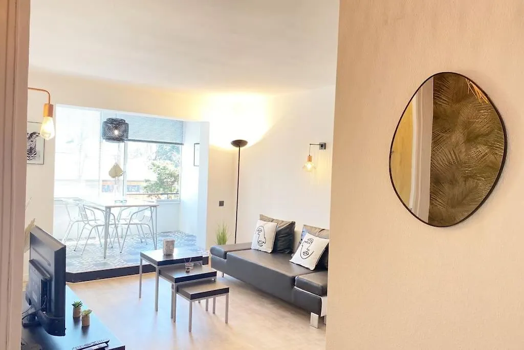 Amazone, Centre-Ville & Parking Annecy Apartment